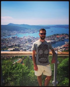 I took the Fløibanen Funicular to enjoy this magnificent view of Bergen