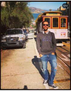 A San Francisco cable car