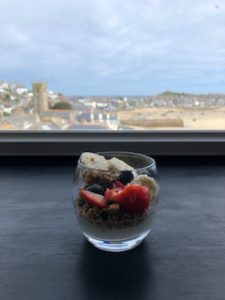 Breakfast with a view at the Harbour View House