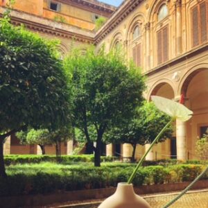 Where to eat and drink in Rome: the chiostro (cloister) of the Palazzo Doria Pamphilj