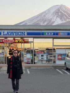 My first time in Japan: in front of Lawson in Fujikawaguchiko