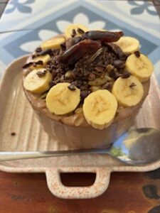 A smoothie bowl at Sanabowl Superfood Café